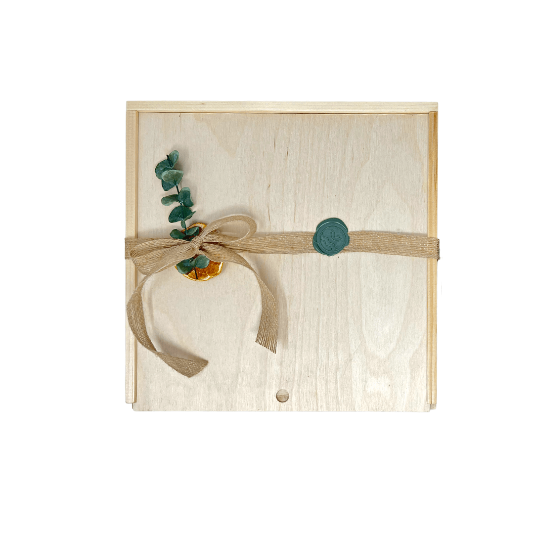 Handmade Christmas Wood Basket with Orange and Eucalyptus