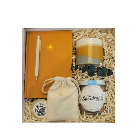 Digital detox gift box with biodegradable pen and cookies, journal and ceramic mug